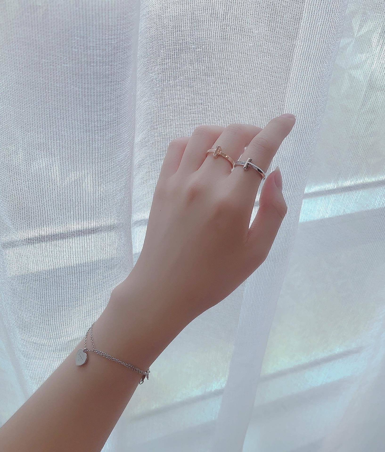 rose Tiffany T Two Ring Set – Tiffany T Two Ring Set – Rose & White