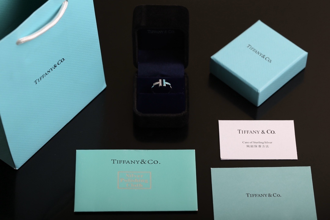 silver Tiffany T Two Ring Turquoise – Tiffany T Two Ring – Silver &