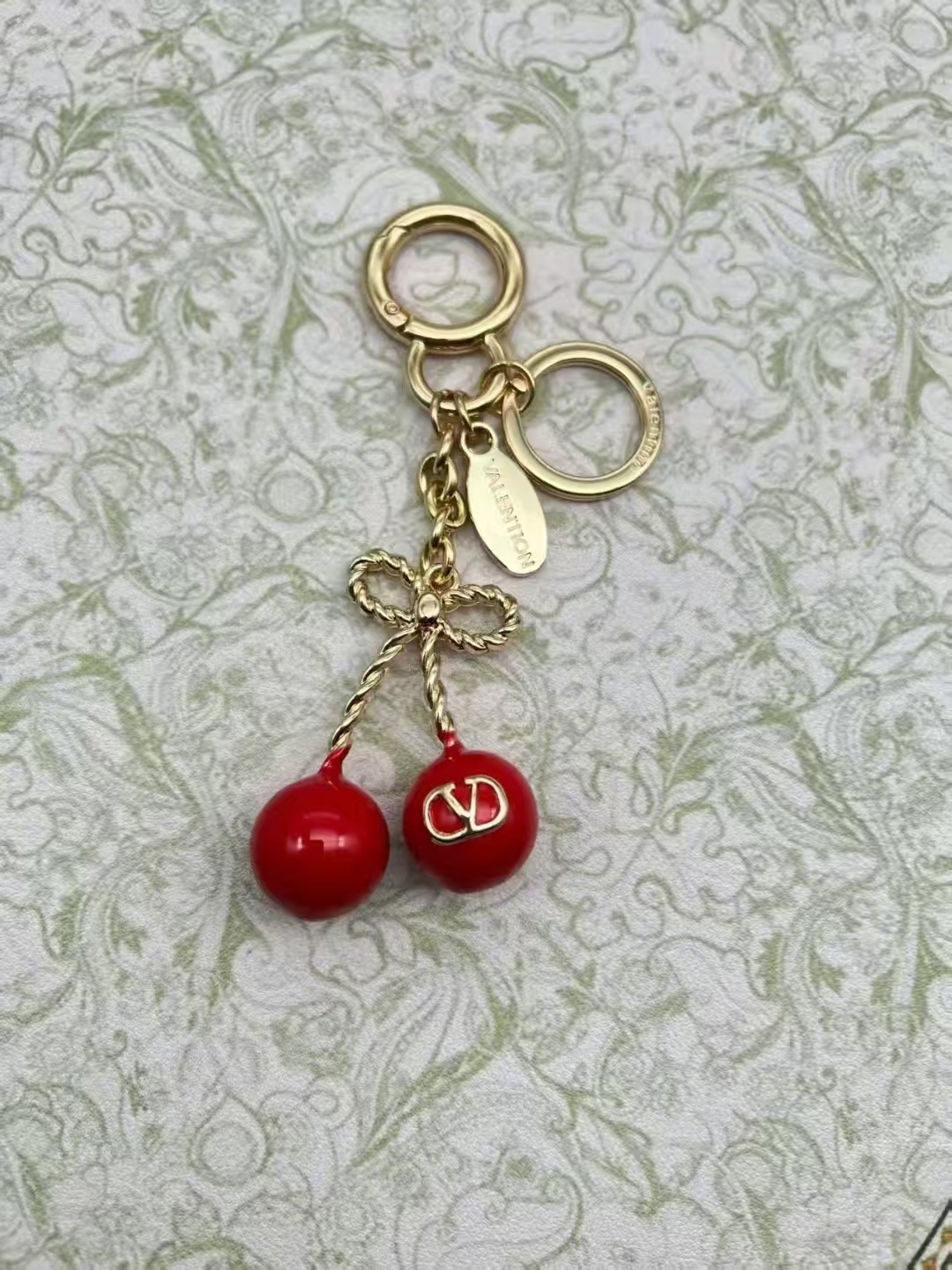 Valentino Red Cherry Keychain gold – Valentino Red Cherry Keychain