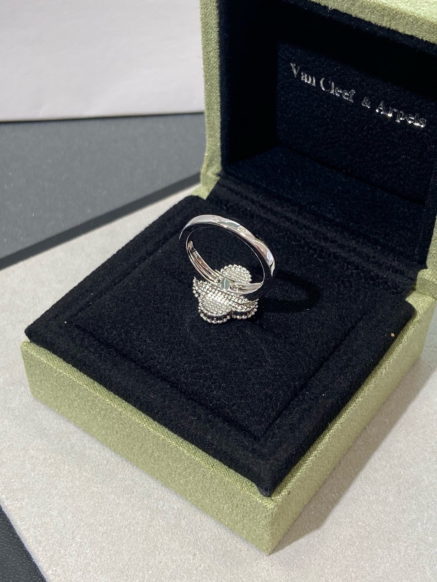 silver Van Cleef Turquoise Alhambra Ring – Van Cleef Turquoise