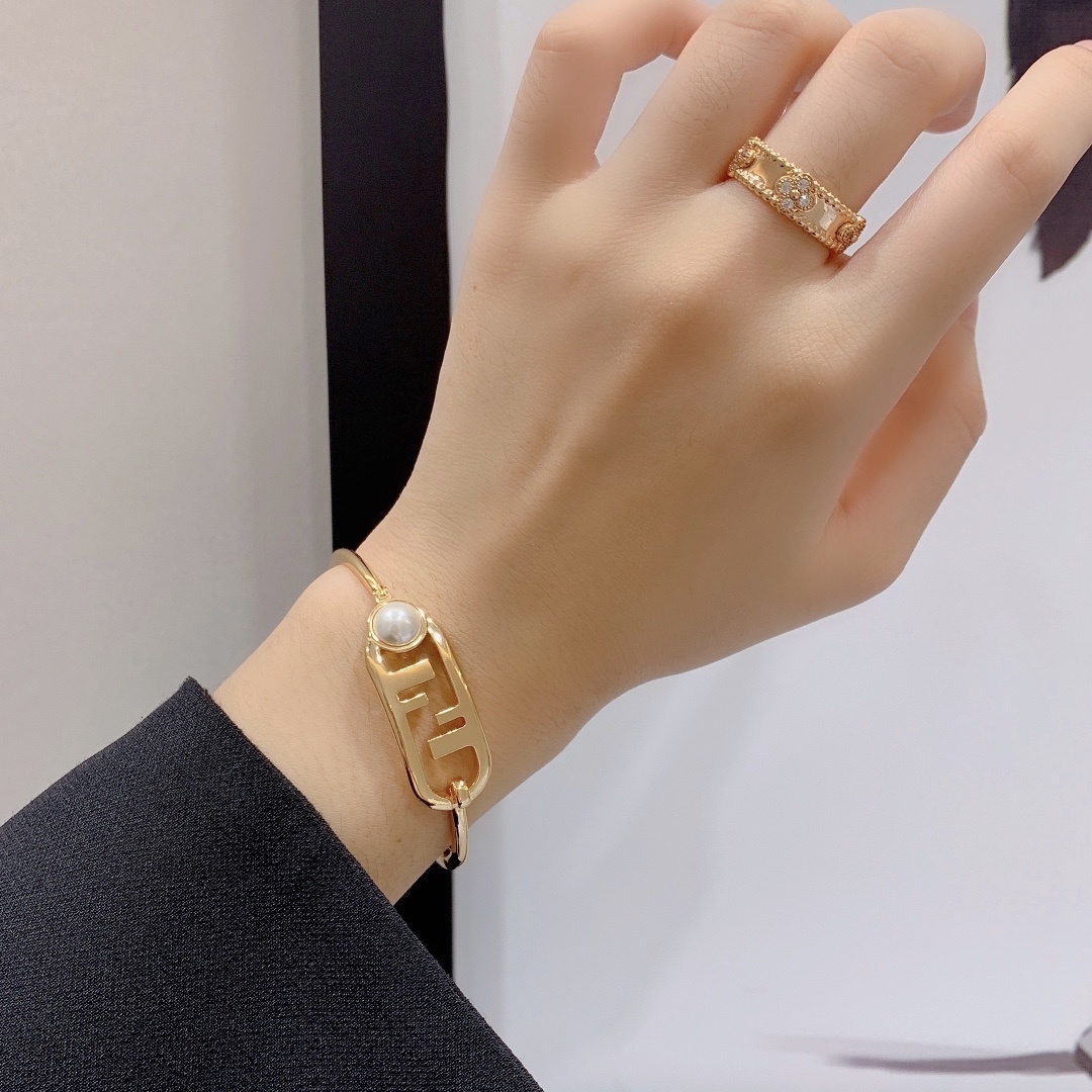 Van Cleef Rose Gold Alhambra Ring elegant – Van Cleef Rose Gold
