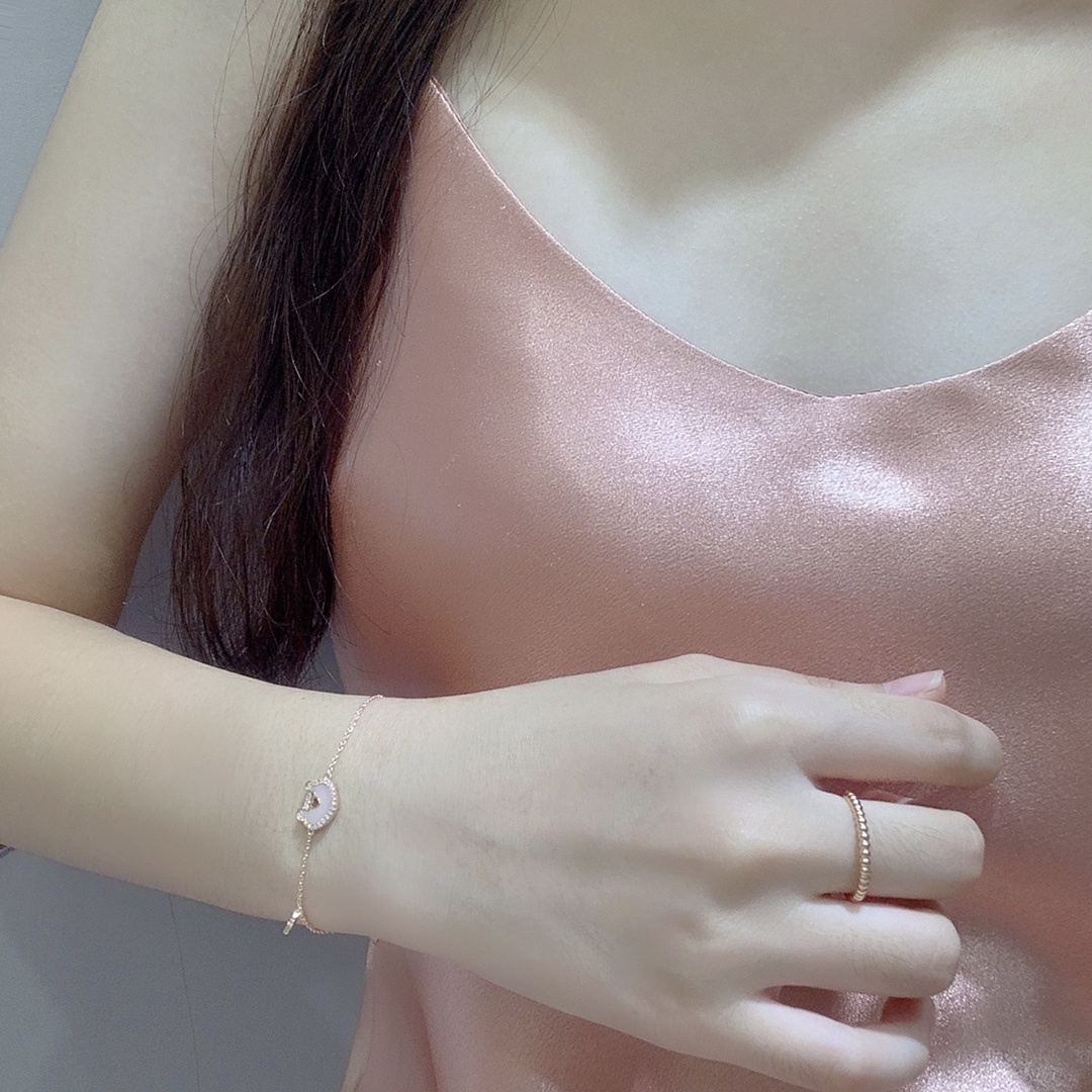 arpels Van Cleef Perlée Ring – Van Cleef & Arpels Perlée Ring – Rose