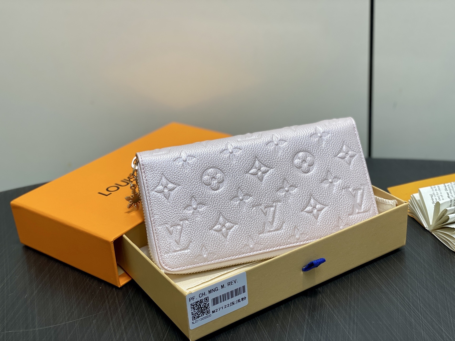 monogram Louis Vuitton Pale Pink Wallet