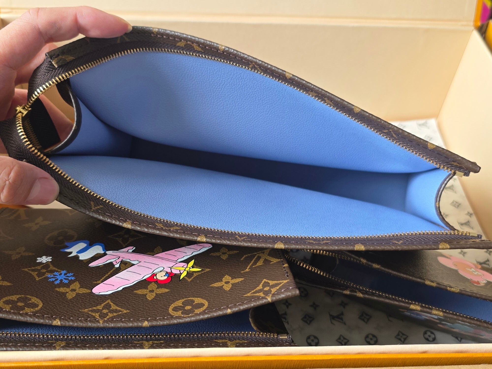 LV Airplane Monogram Pouch sky - LV Monogram Airplane Pouch - Sky Blue