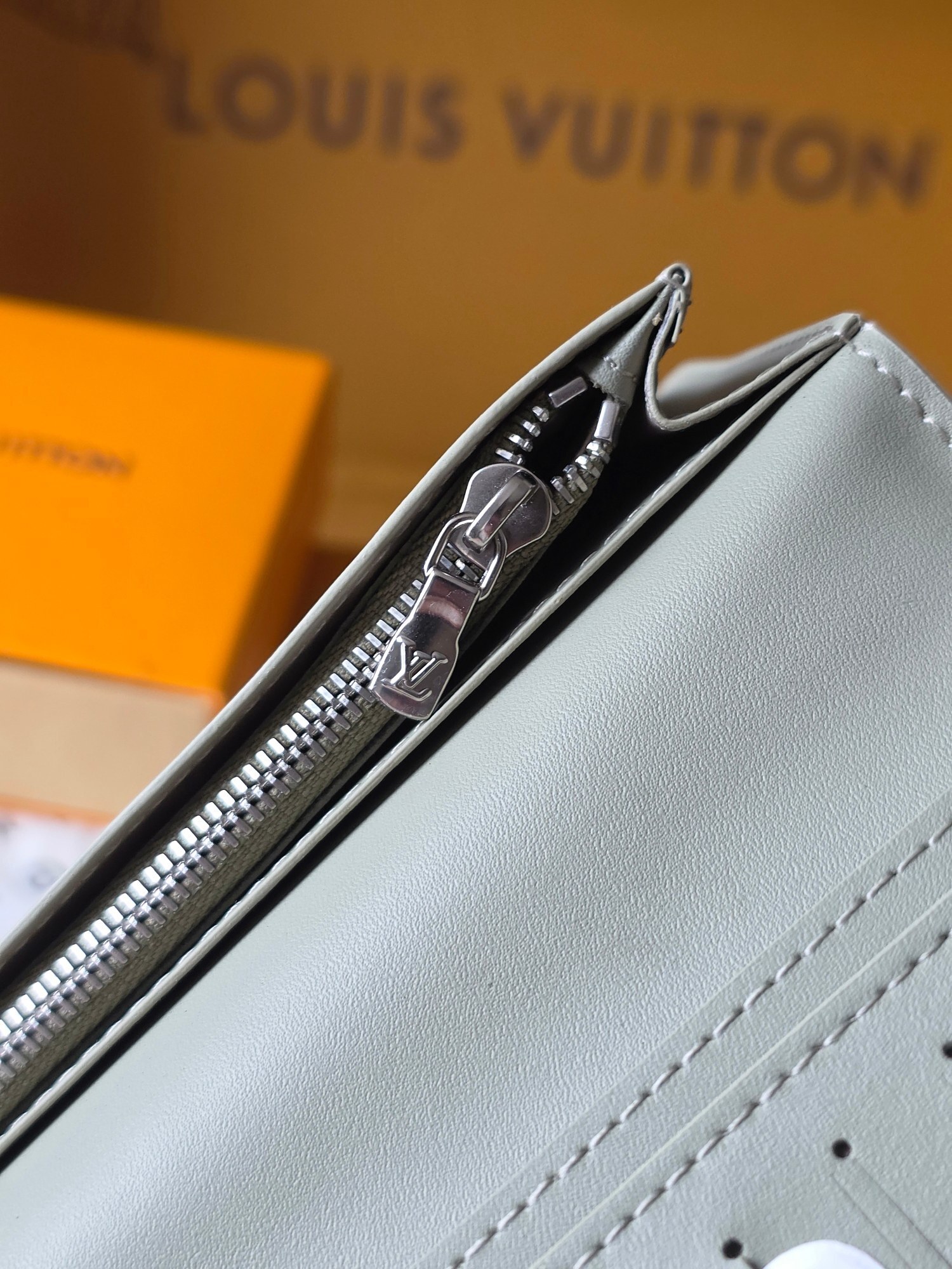 Grey Leather Zippy Card Wallet - Louis Vuitton