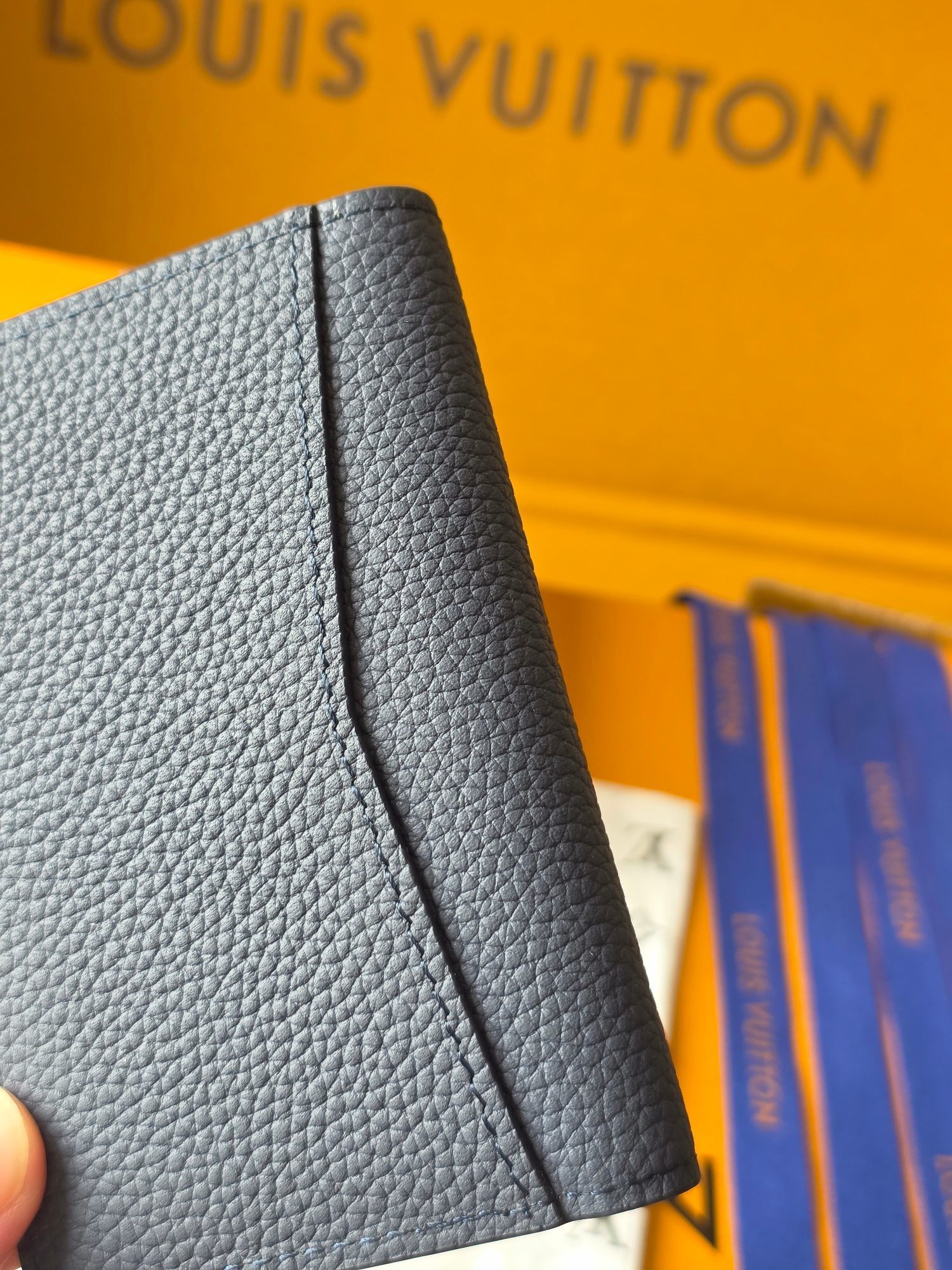 Gray Taurillon Leather Card Holder - Louis Vuitton