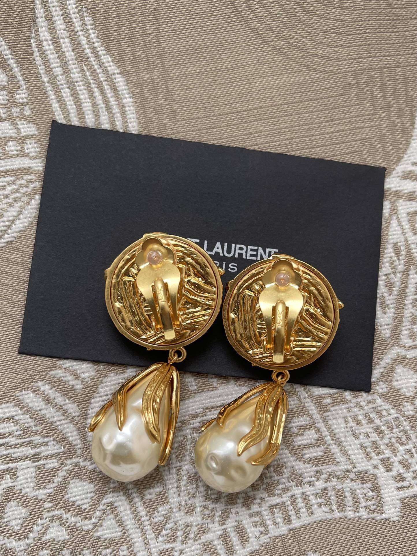 YSL Gold Pearl Clip Earrings – YSL Gold & Pearl Drop Clip-On Earrings