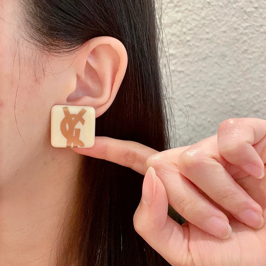 ysl Saint Laurent Cream Earrings – Saint Laurent YSL Cream Square