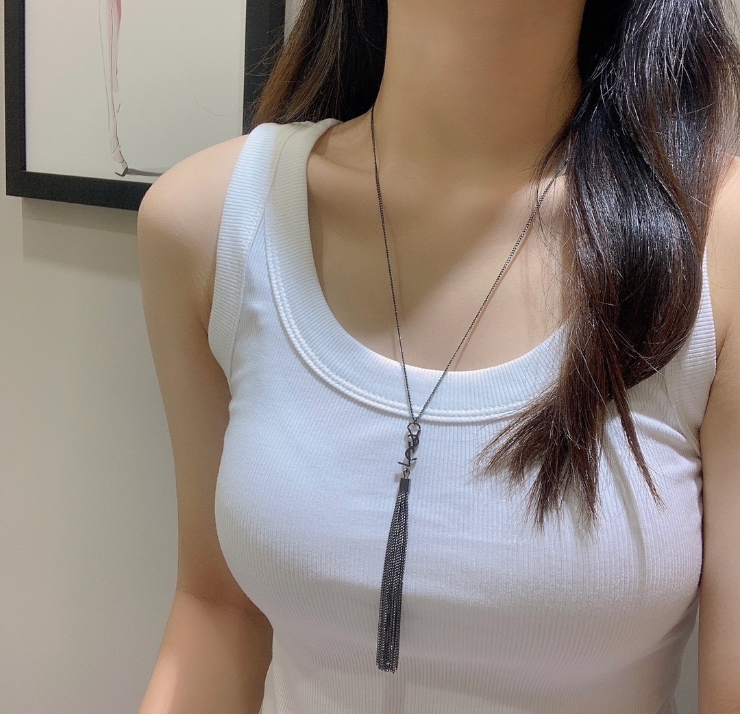 YSL Black Tassel Pendant Necklace – Long Chain Design
