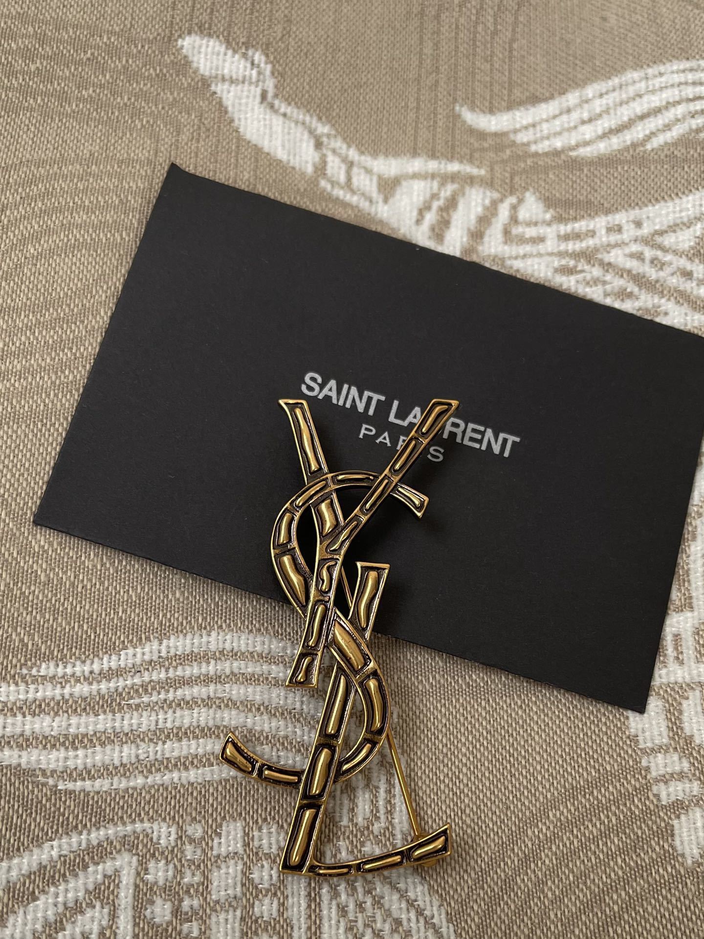 monogram Saint Laurent Gold Brooch – Saint Laurent Gold Monogram