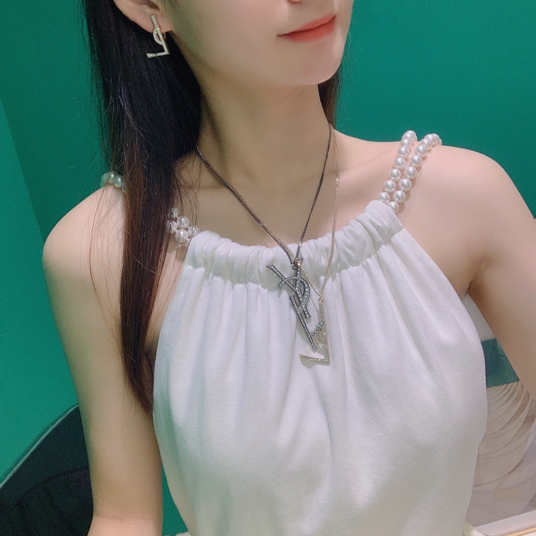 saint YSL Silver Crystal Logo Necklace – YSL Silver Crystal Logo