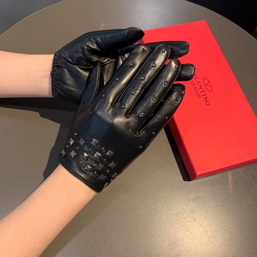 rockstud Valentino Black Studded Leather Gloves – Valentino Black