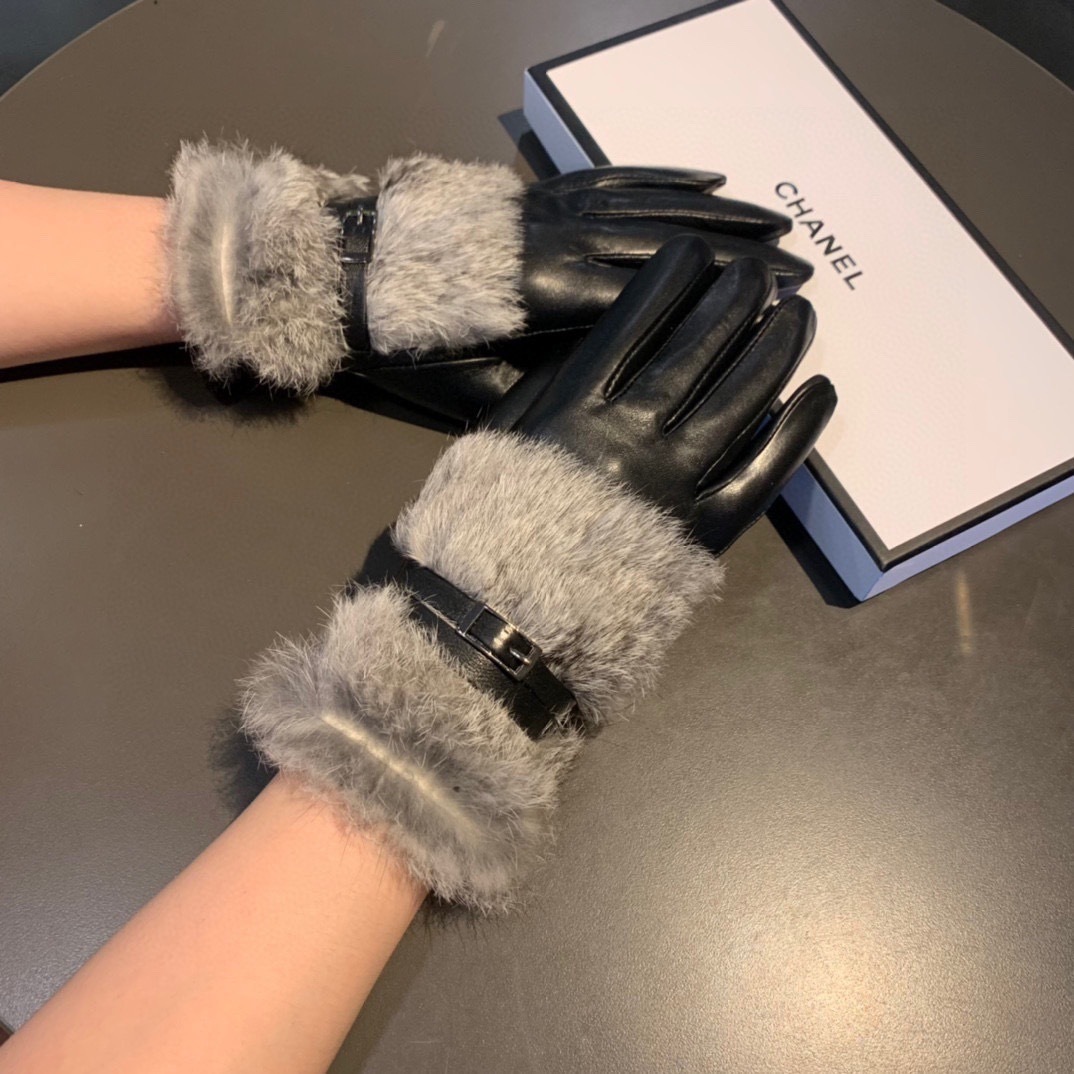 Chanel Black Leather Fur Gloves trim designer – Chanel Black Leather