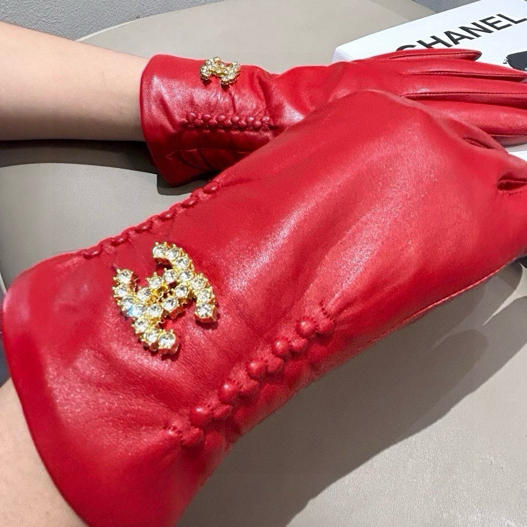 Chanel Red Leather Gloves Crystal CC Logo – Designer Chic
