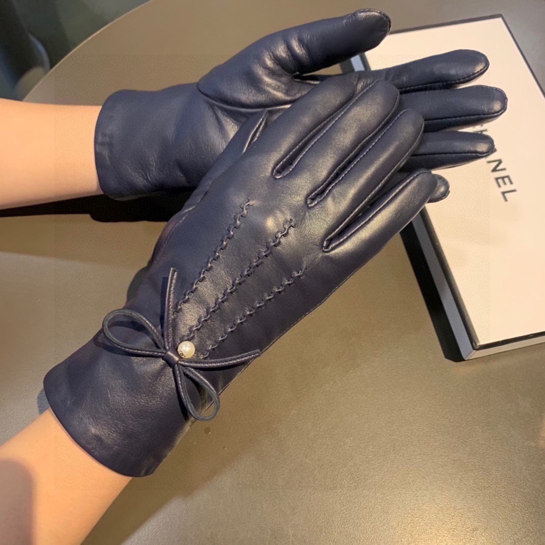 Chanel Navy Leather Gloves Pearl Bow designer – Chanel Navy Leather