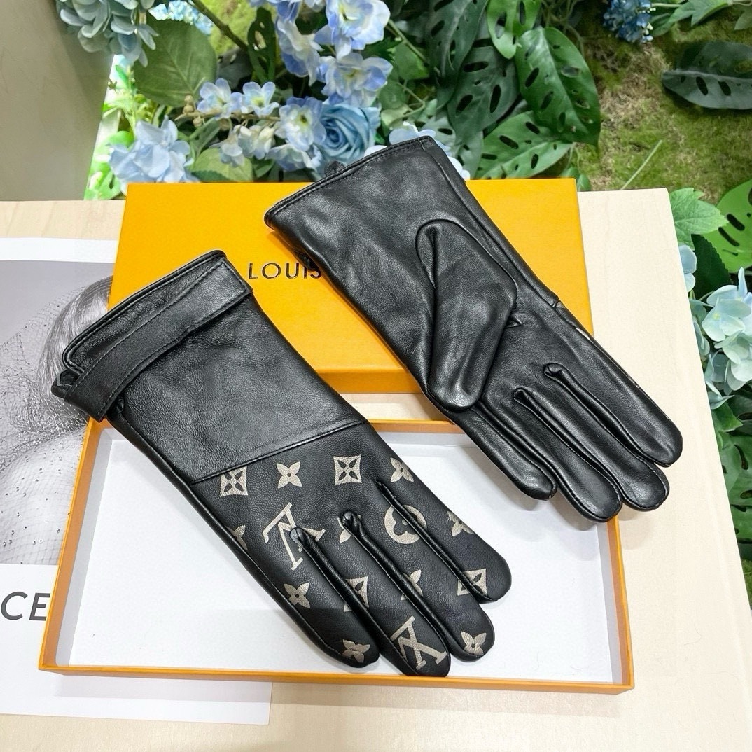 black Louis Vuitton Monogram Leather Gloves – Louis Vuitton Monogram