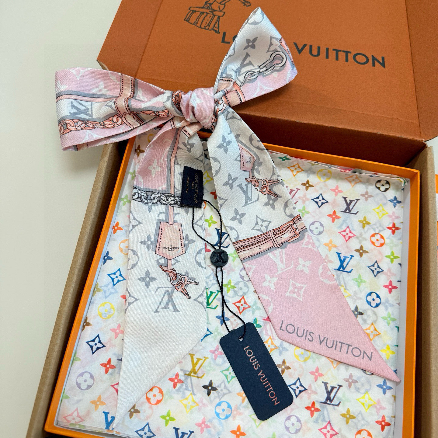 Louis Vuitton Pink Bandeau Set – Louis Vuitton Pink Monogram Bandeau