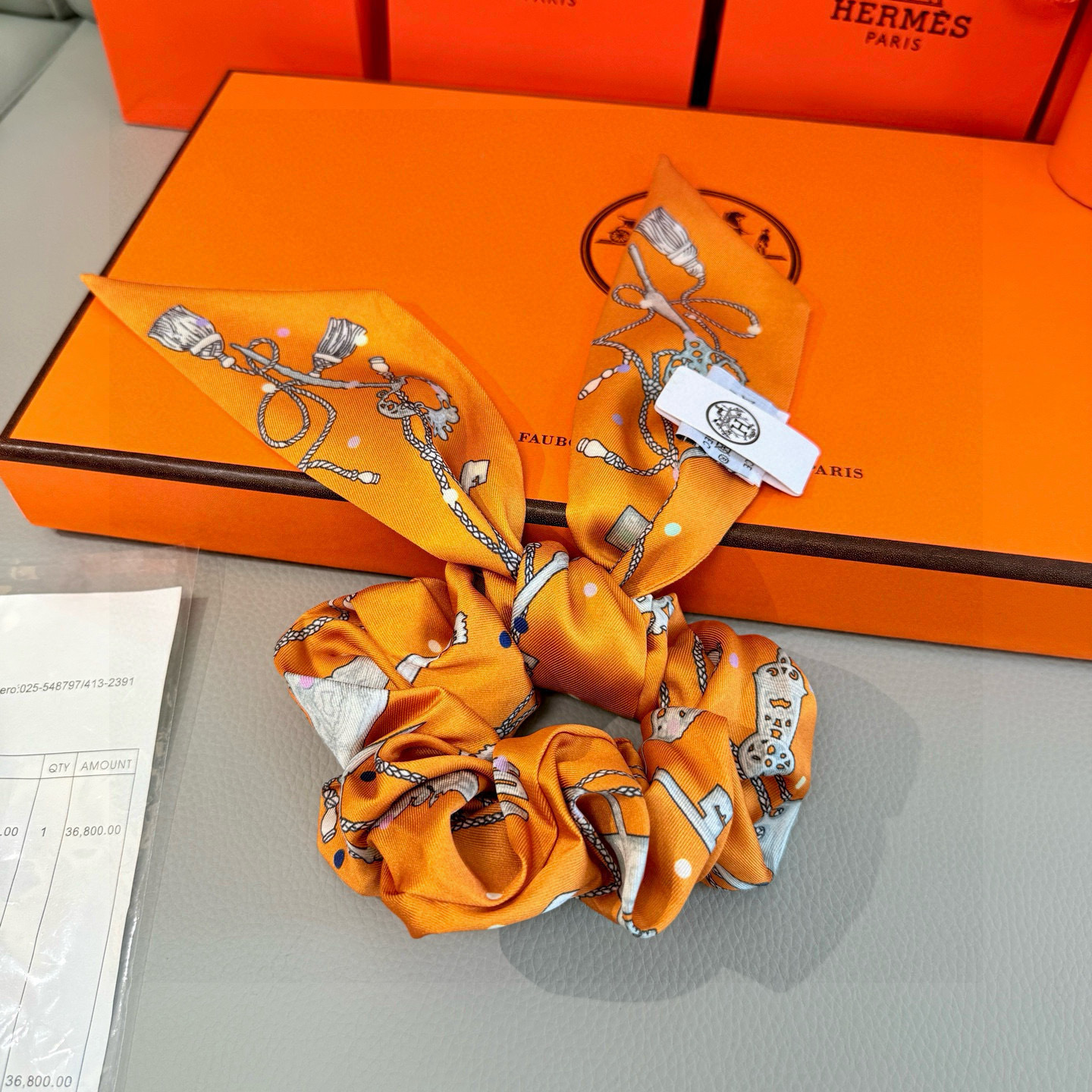 printed Hermès Orange Silk Scrunchie – Hermès Orange Printed Silk
