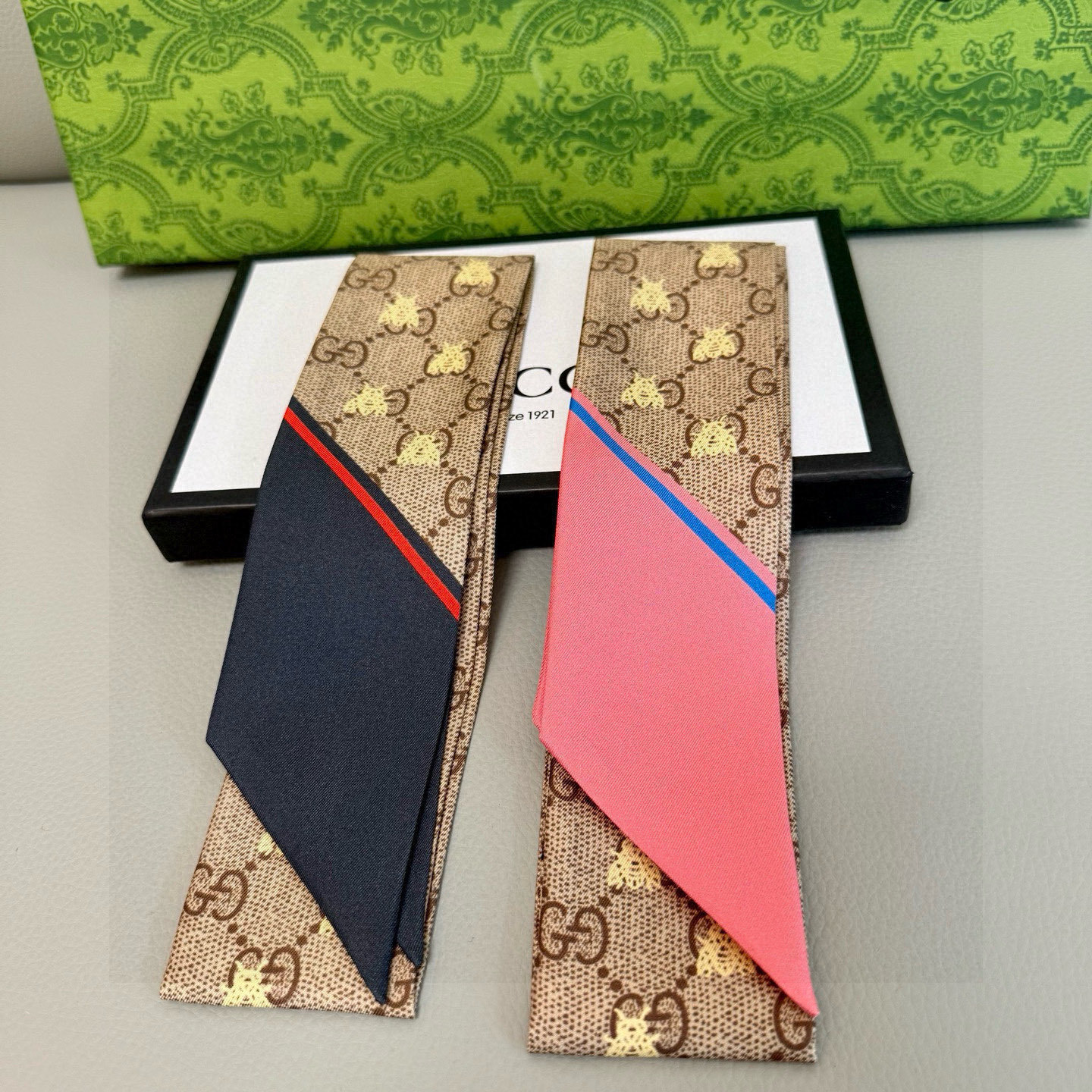 Gucci Beige Bee Pink Silk Bandeau – Designer Scarf