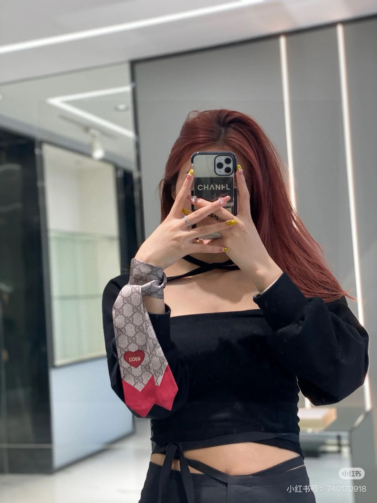 Gucci Heart Print Scarf – Gucci Beige GG Heart Print Skinny Scarf