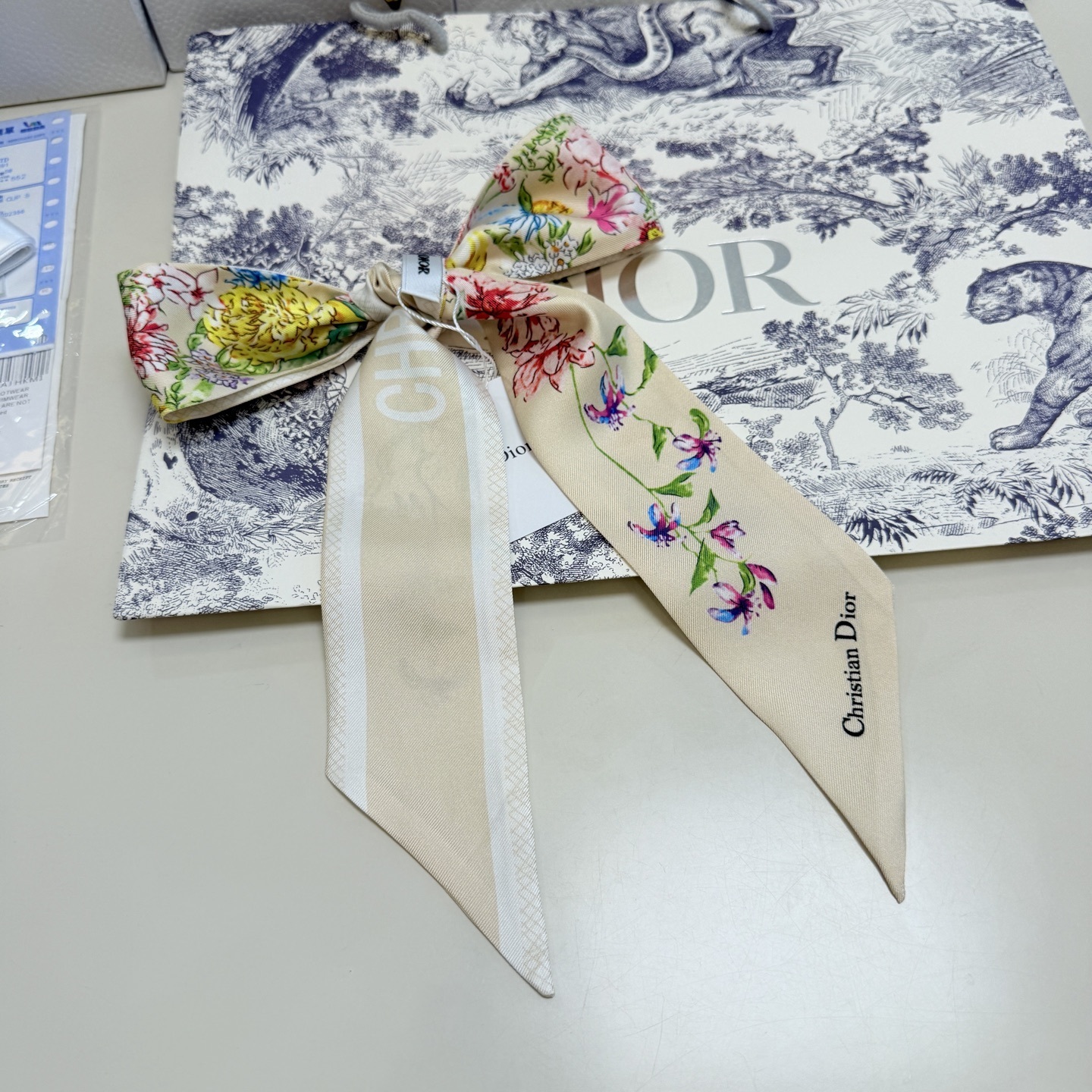 Dior Floral Silk Twilly – Dior Floral Cream Silk Twilly – Designer