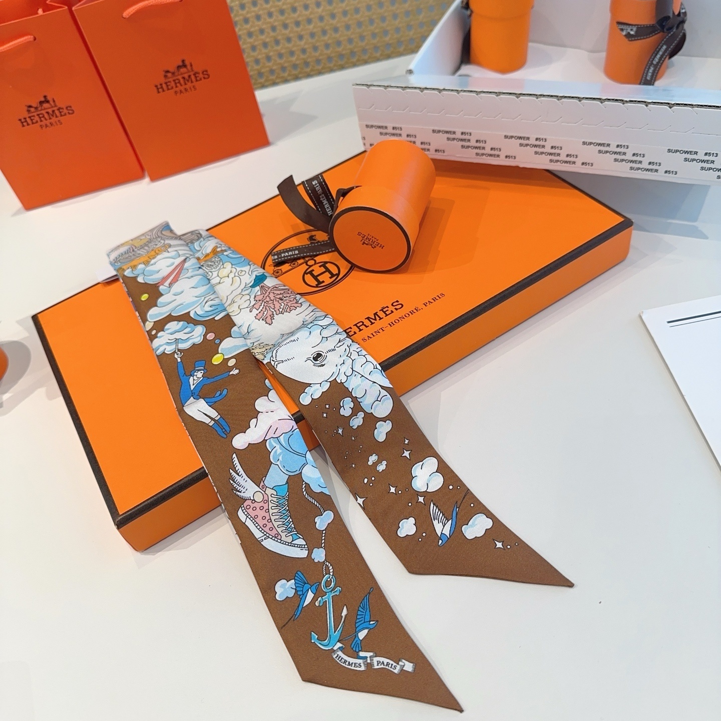 scarf Hermès Brown Fantasy Twilly – Hermès Brown Fantasy Twilly Scarf