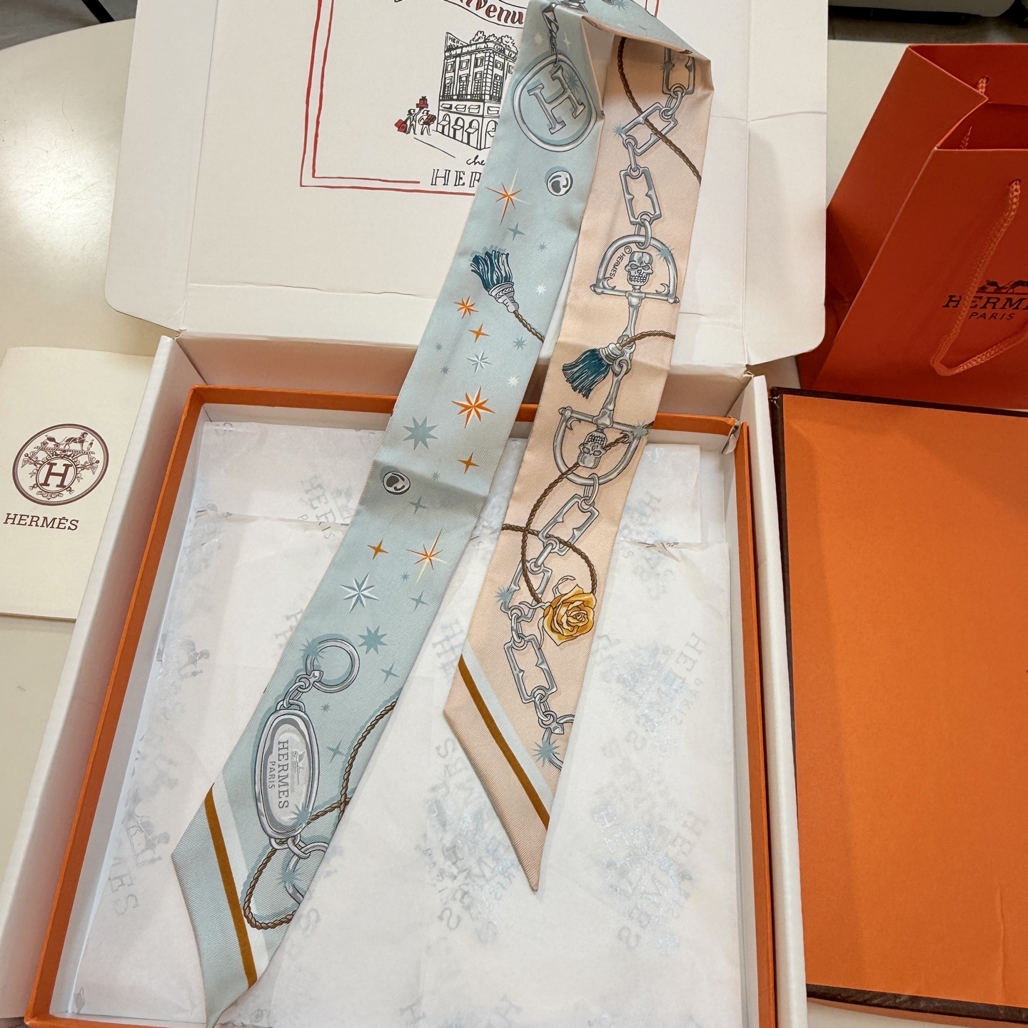 Hermès Pastel Blue Twilly – Hermès Twilly Scarf – Pastel Blue & Peach