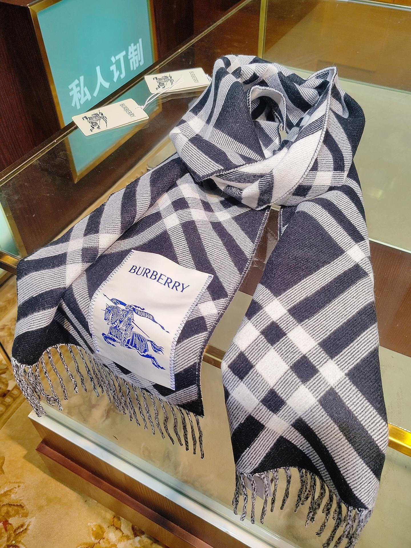 check Burberry Black White Scarf – Burberry Black & White Check Wool