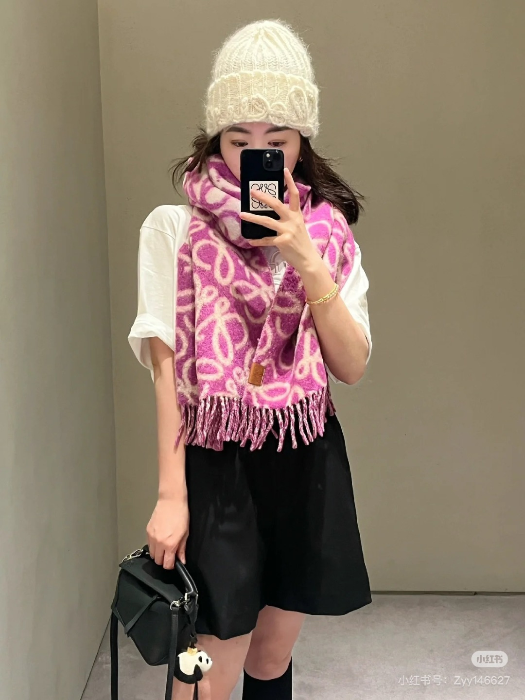 Loewe Pink Intarsia Scarf – Loewe Pink Intarsia Wool Scarf – Stylish