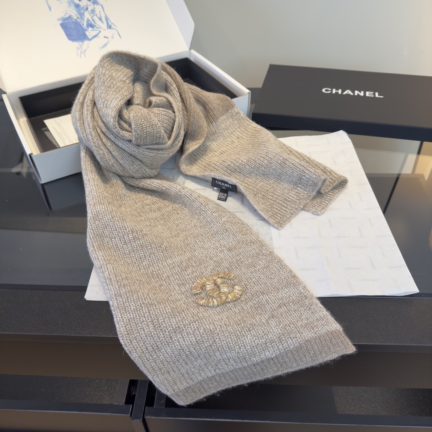 cc Chanel Beige Cashmere Scarf – Chanel Beige Cashmere Scarf – CC Logo