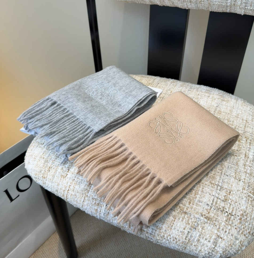 embroidered Loewe Grey Wool Scarf – Loewe Grey Wool Scarf Embroidered