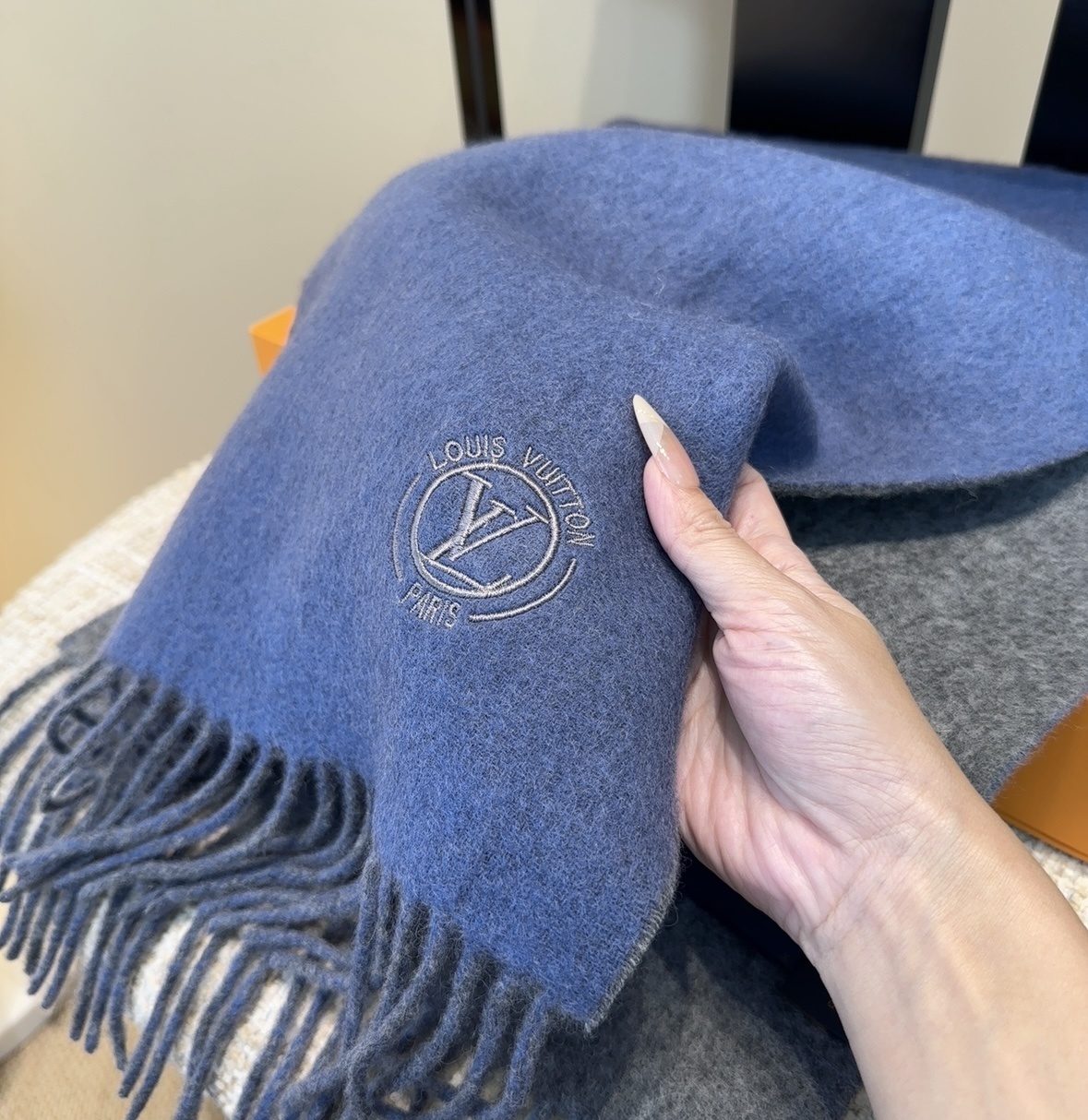 Louis Vuitton Blue-Gray Wool Scarf – Designer Luxury
