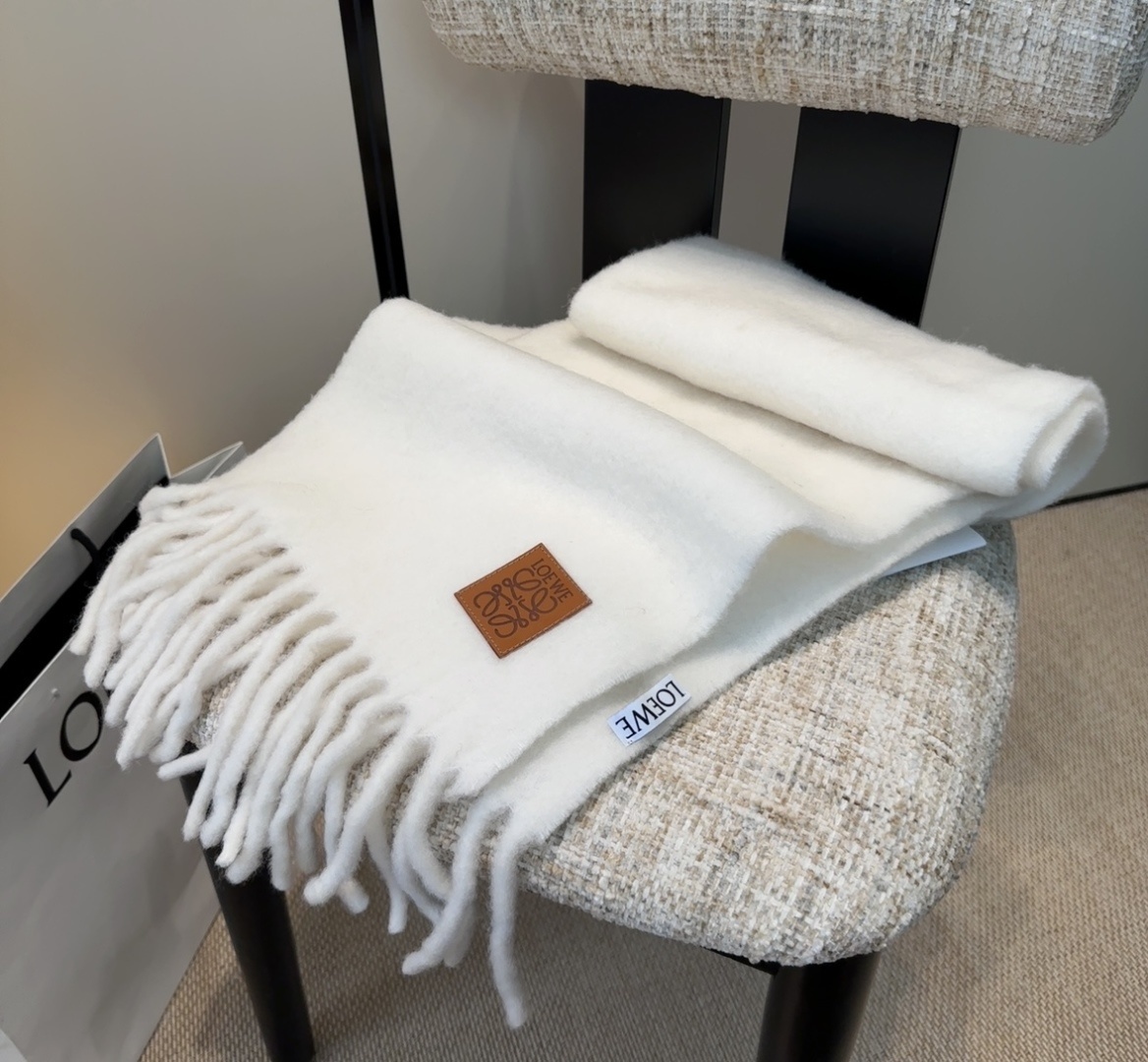 fringed Loewe Off-White Mohair Scarf – Loewe Off-White Mohair Fringed