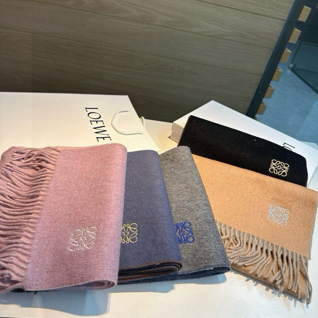 Loewe Pink Wool Fringed Scarf