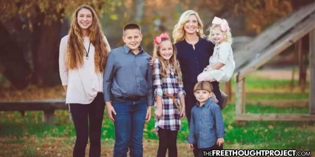 Single Mom Facing Prison For Allowing 14 Year Old Daughter to Babysit Siblings