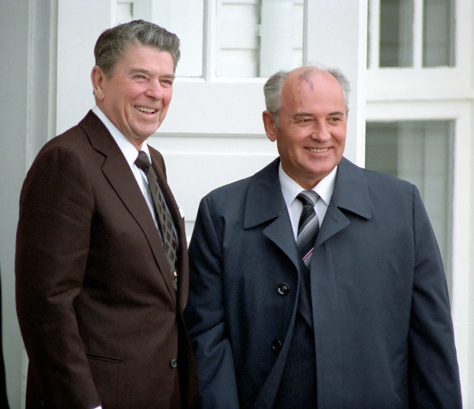 pres mikhail gorbachev ronald reagan soviet reykjavik october 1986
