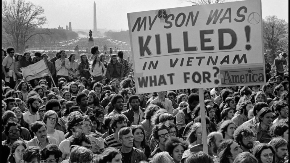 anti vietnam war protesters