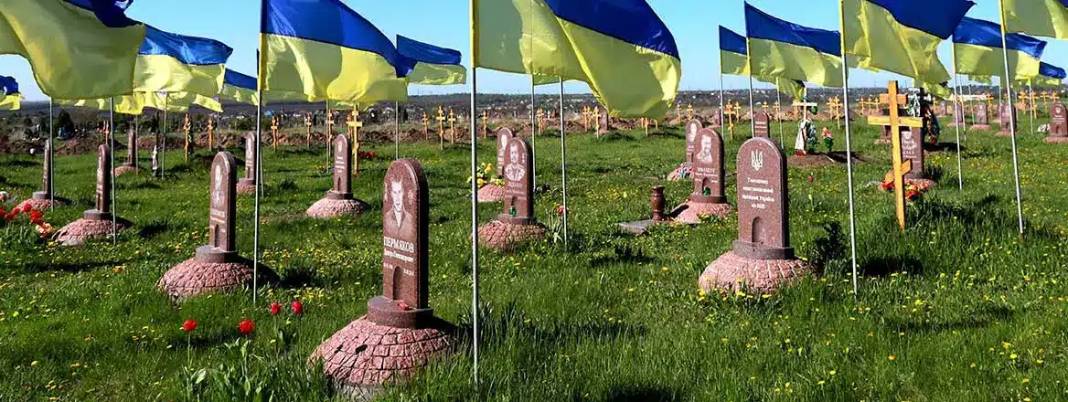 ukraine cemetery dnipro 2022 1168x440px
