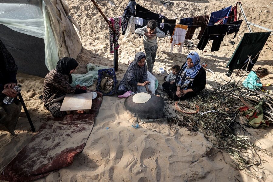 gaza family displaced wfp 0