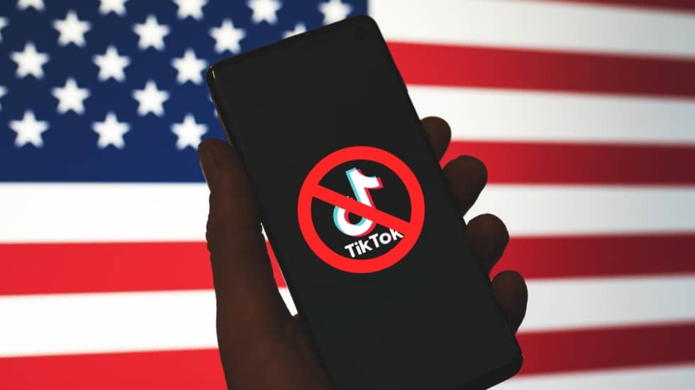 US Lawmakers Demand Chinese Divestment from TikTok