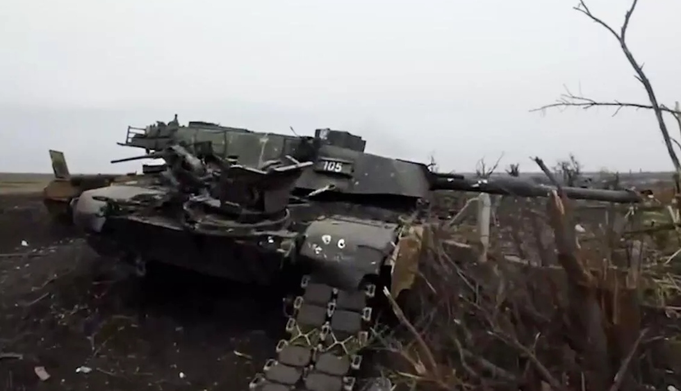 Ukraine Sidelines Abrams Tanks After Russian Drone Attacks – AP