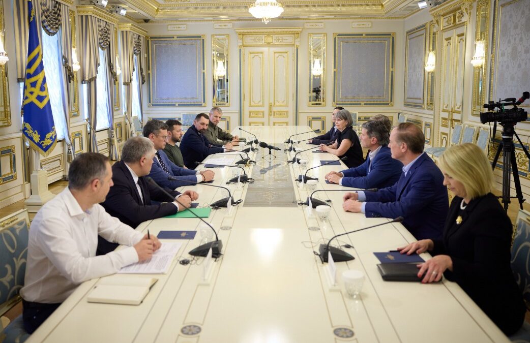 Zelensky Calls on World to ‘Force Putin to Make Peace’