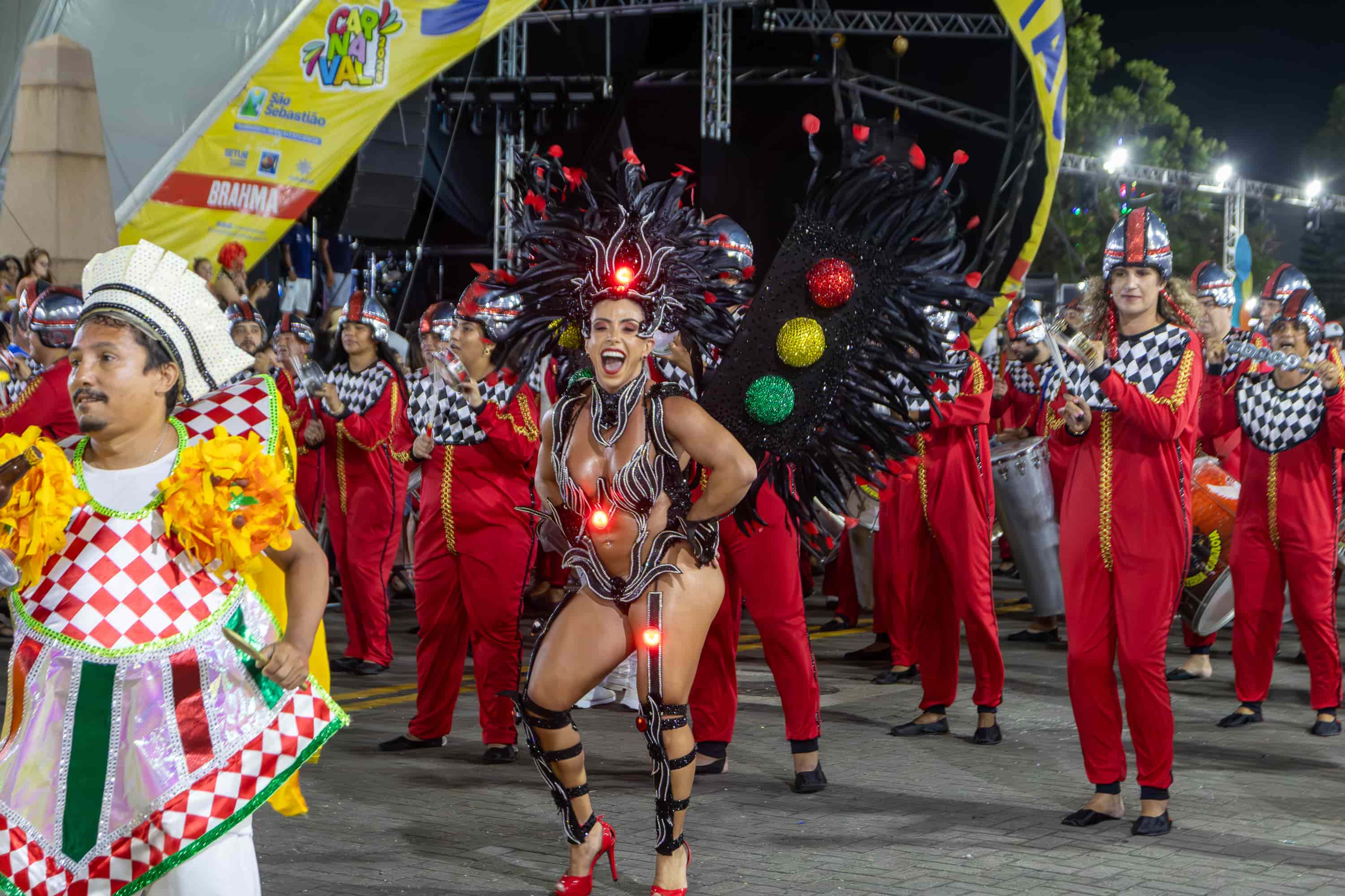 Carnaval 2026 deve movimentar São Sebastião com cerca de 500 mil turistas e alta taxa de ocupação hoteleira