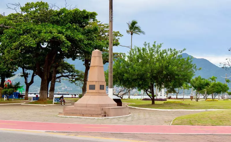 Cruzeiro e Obelisco