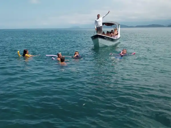 Alma Surf Tour