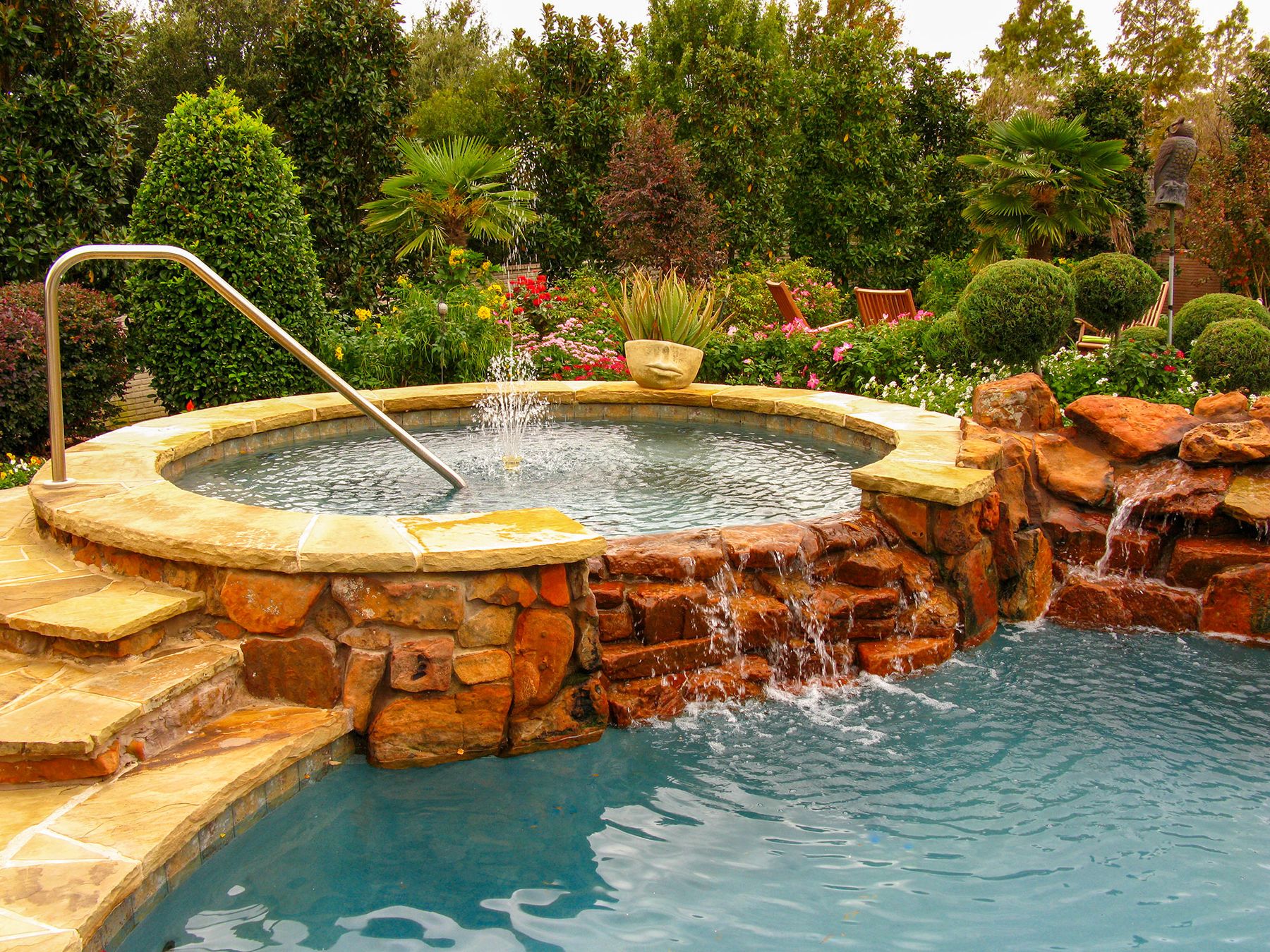 McCurry Residence Jacuzzi