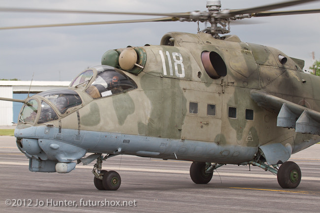 An airplane: Mil Mi-24 Hind taken during Bluebonnet Airsho, Burnet, 14-04-2012