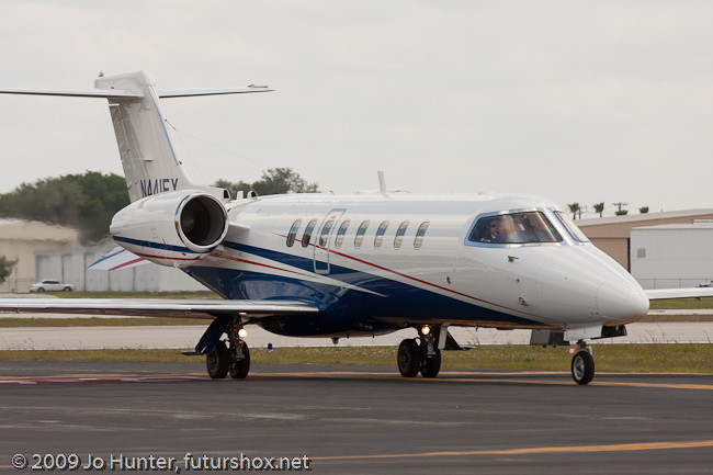 An airplane: Learjet 45  taken during Sun'n'Fun Aerobatics and Statics, 22-25/04/2009