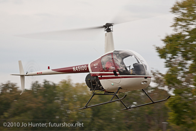 An airplane: Robinson R.22  taken during Reklaw, 23-10-2010