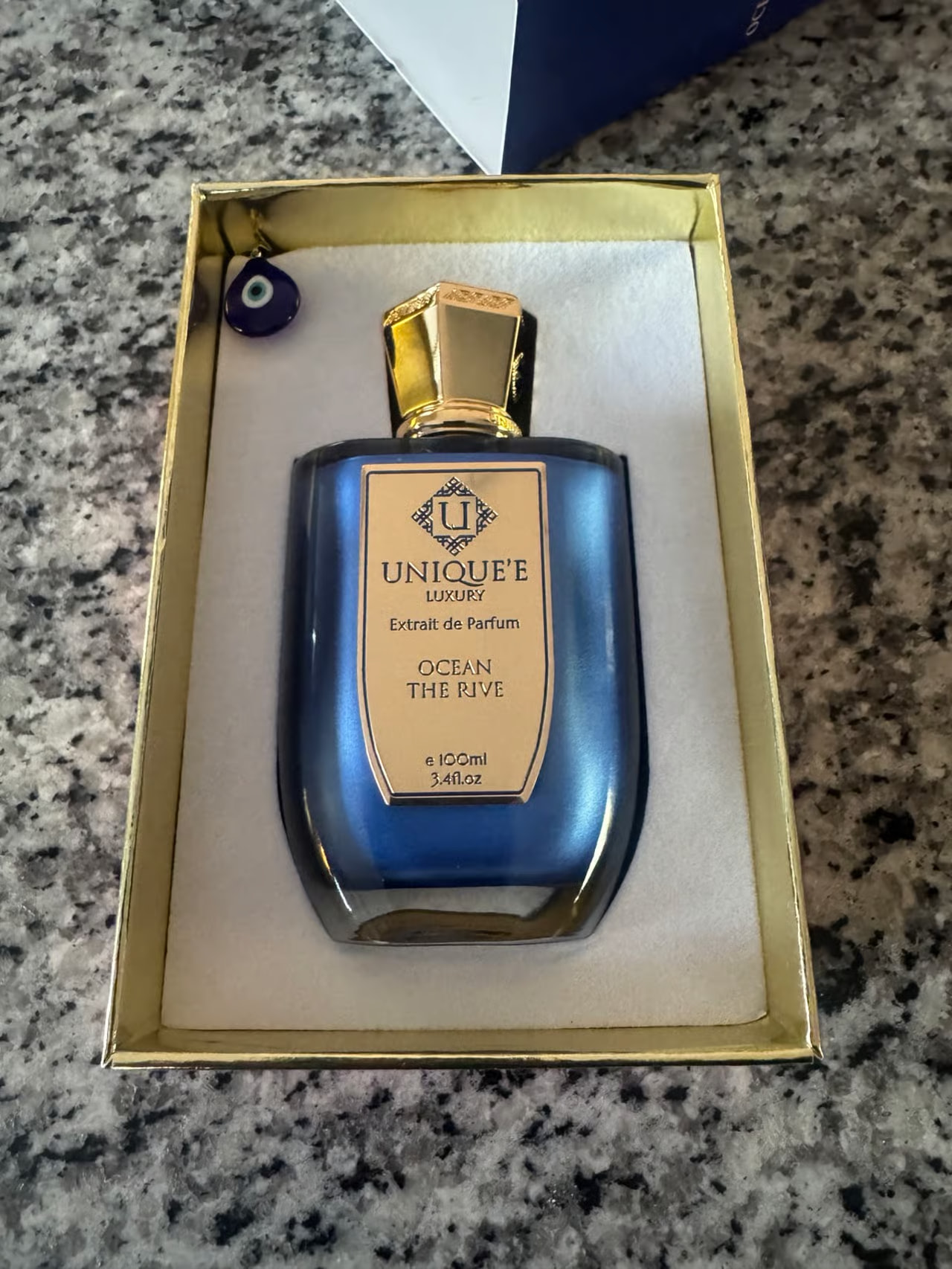 Unique'e Luxury Ocean The Rive 3.4 oz / 100ml Preowned With Packaging thumbnail 4